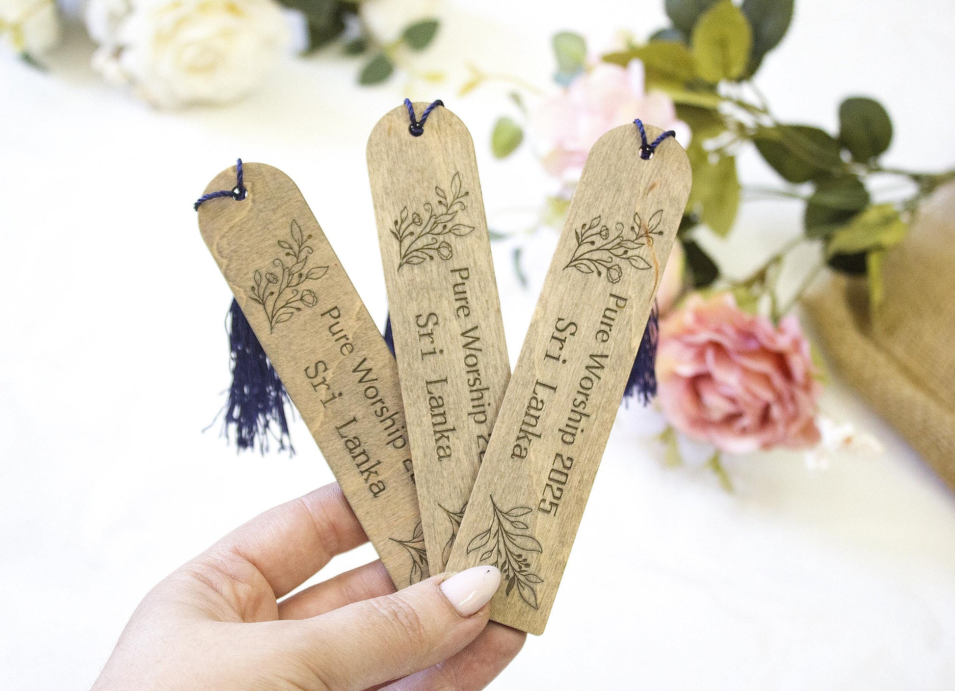 Wedding Bookmark Favors, Personalized Bookmark Favor Gift, Wooden Place Cards, Bridal Shower Keepsakes, Gift for Guest